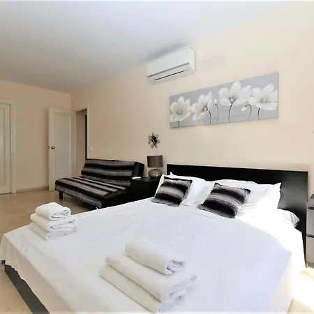 Apartment London