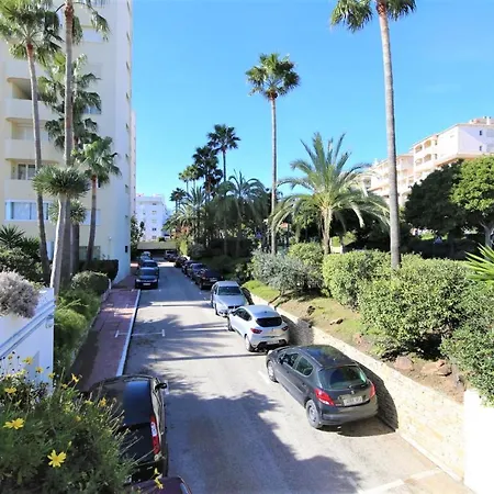 London Apartment Estepona