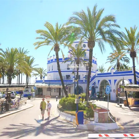 London Apartment Estepona